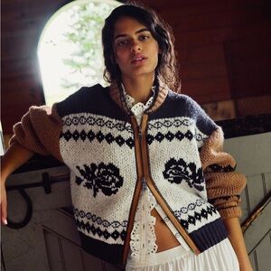 ISO free people lucky sweater bomber!!